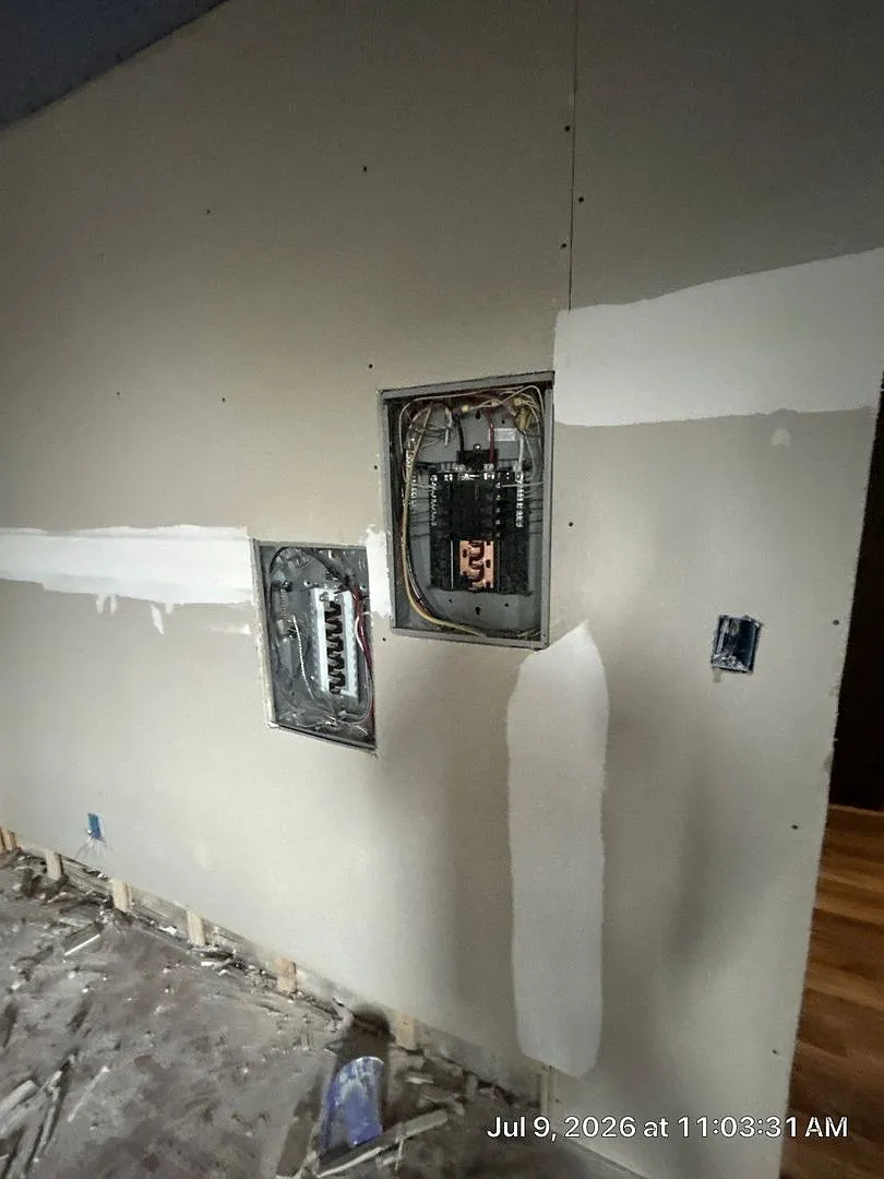 Walnut Court Apartments — Photo 1