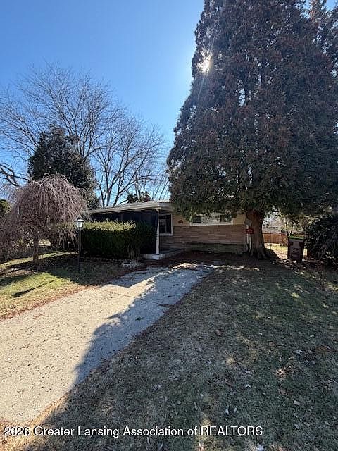 1st image of 1102 Willow St