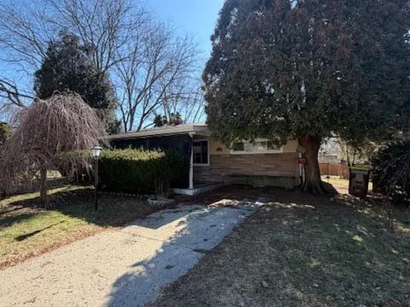 1102 Willow St, Tecumseh, MI 49286