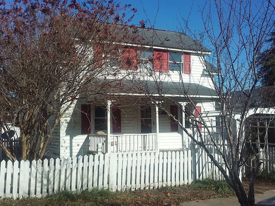 1st image of 1002 Fisher St