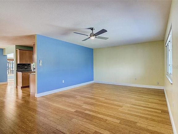 4th image of 1702 Council Dr