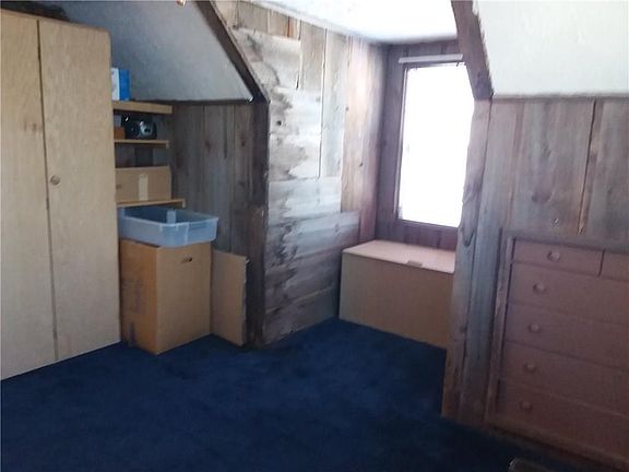 4th image of 8785 Horseshoe Dr