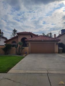 6401 Ambergrove St, Bakersfield, CA, 93313