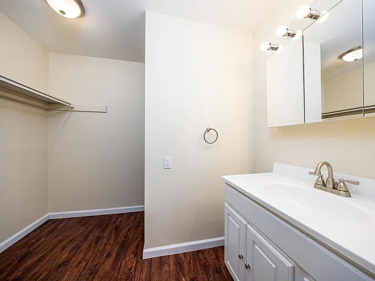 4353 Heritage Dr — Photo 30