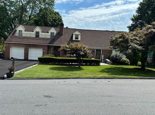 145 Arthur Ave, Thornwood, NY 10594