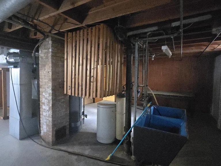 1524 Jackson St — Photo 18