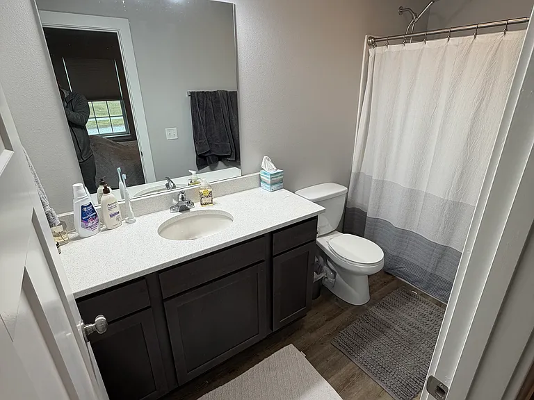 242 NW Common Pl — Photo 10