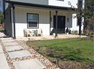 724 Ramsey Ave, Rockdale, TX 76567