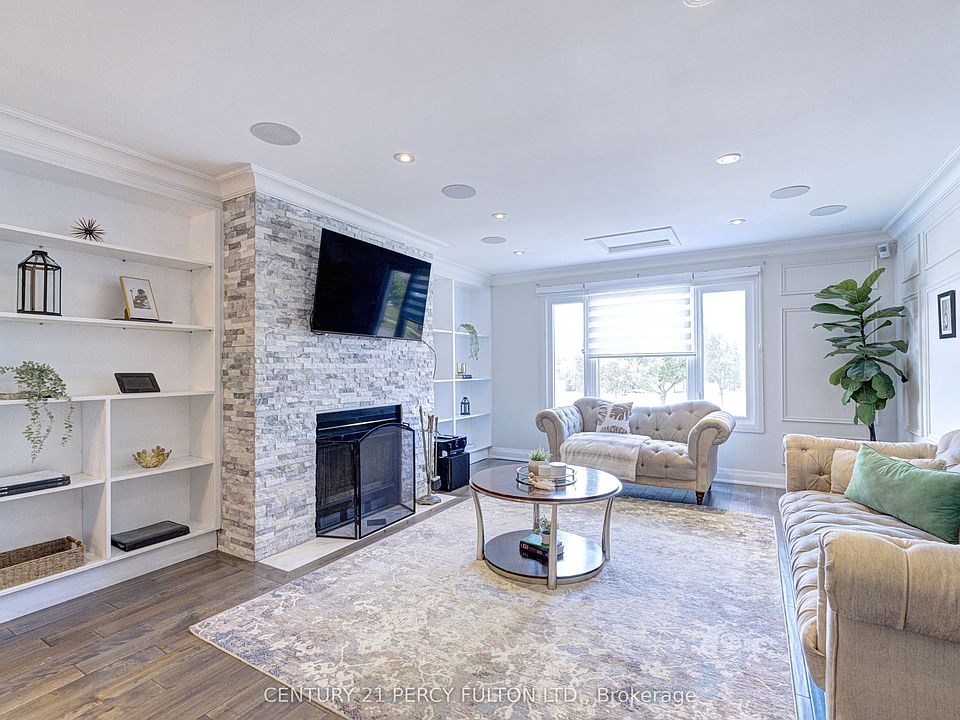 1st image of 109 Woodcroft Ln