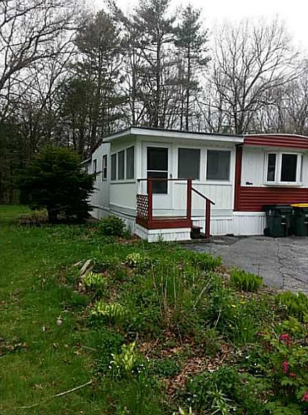 1st image of 23 Maplewood Dr