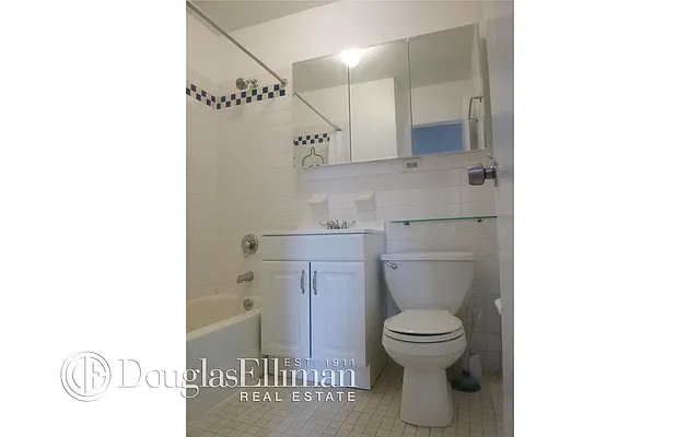 Rented by Douglas Elliman | media 37