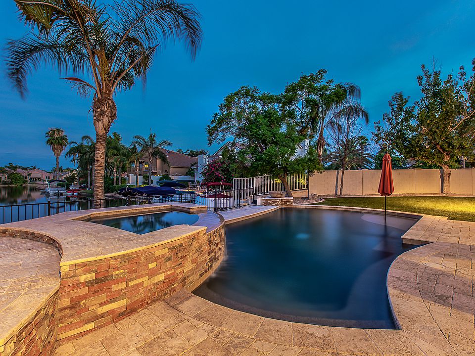 1st image of 1125 N Date Palm Dr