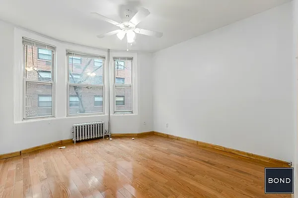 Rented by Bond New York | media 17