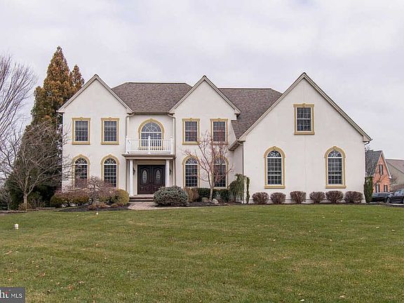 2nd image of 1471 Knightsbridge Dr