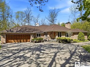 1860 N Forest Rd, Buffalo, NY 14221