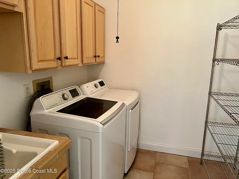 2372 Windham Dr — Photo 27