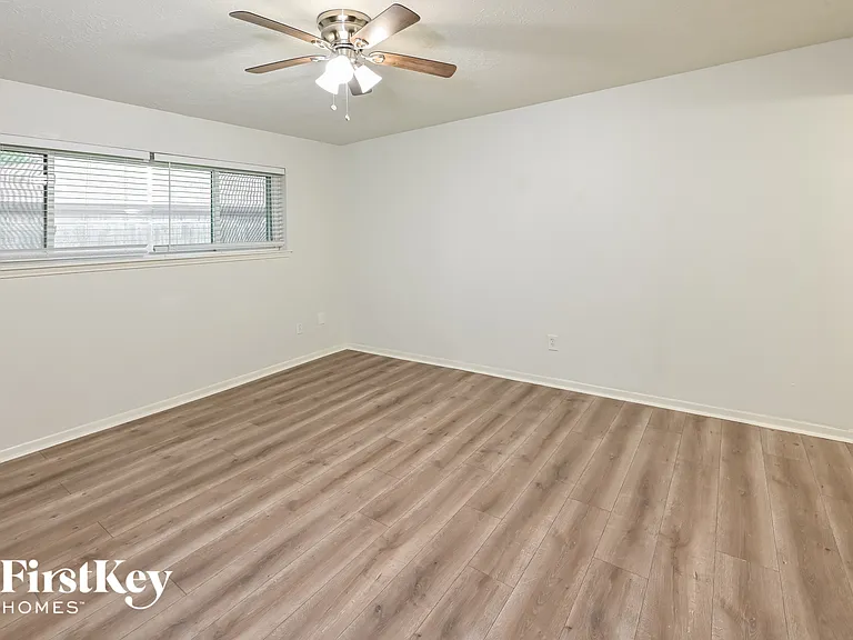 7207 Foxwick Ln — Photo 10