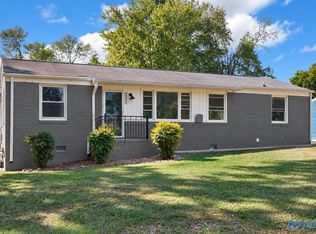 2205 E Arbor Dr NW, Huntsville, AL 35811