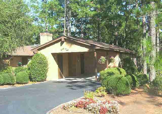 1st image of 846 Knollwood Village