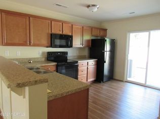 423 Sullivan Loop Rd, Midway Park, NC 28544