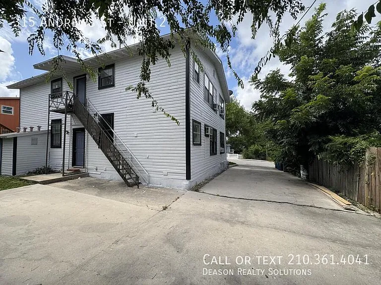 315 Andrews St #2 — Photo 12