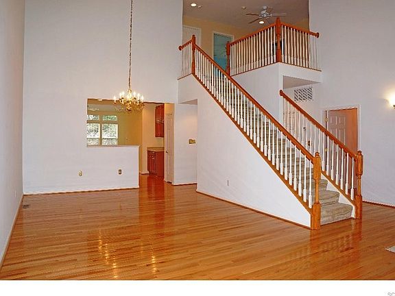 3rd image of 31152 Mills Chase Dr