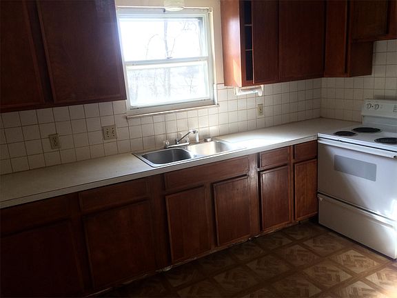 5th image of 1513 Hobart Ave
