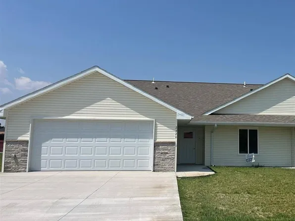 2426 Circle Dr, Scottsbluff, NE 69361