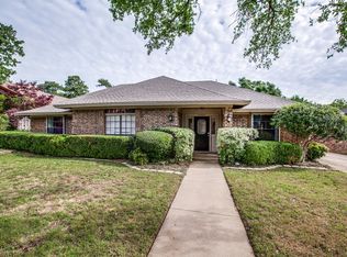 5005 Dawnwood Ct, Arlington, TX 76017