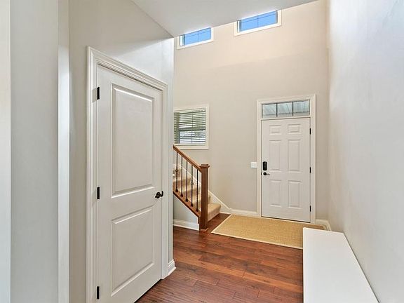 2nd image of 1877 Green Ash Dr
