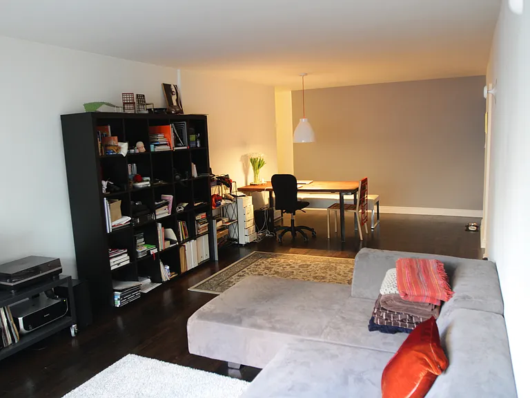 140 7th Ave #6D — Photo 4