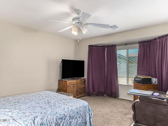 4th image of 2704 W WAYLAND Drive