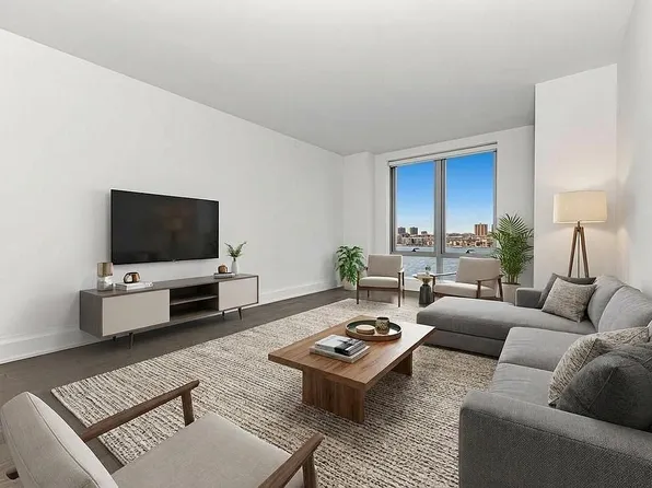 50 Riverside Blvd APT 9A, New York, NY 10069