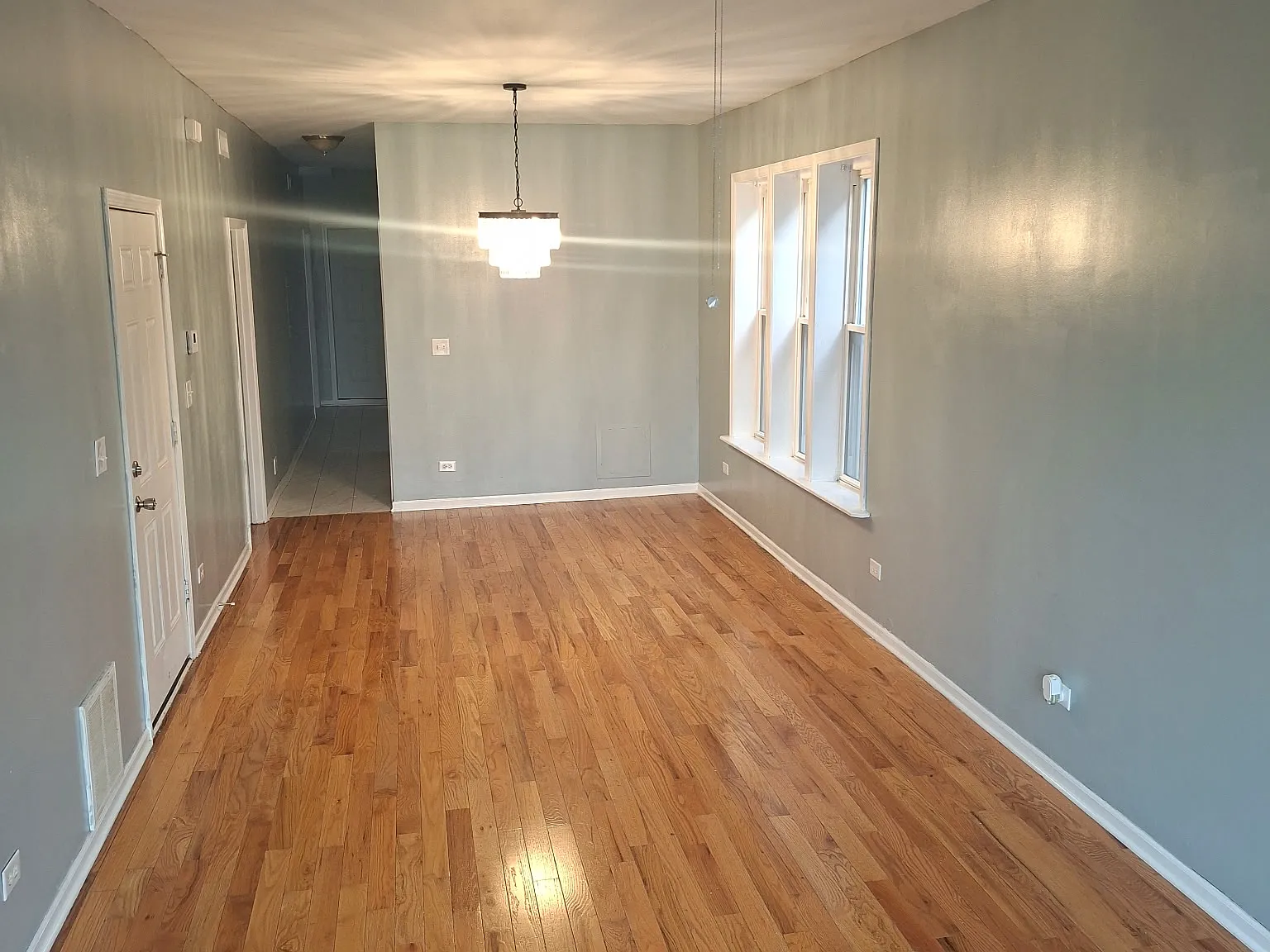 4735 W Congress Pkwy — Photo 3