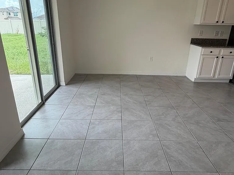 610 Grove St — Photo 17
