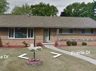 25175 Prairie Dr, Southfield, MI 48075