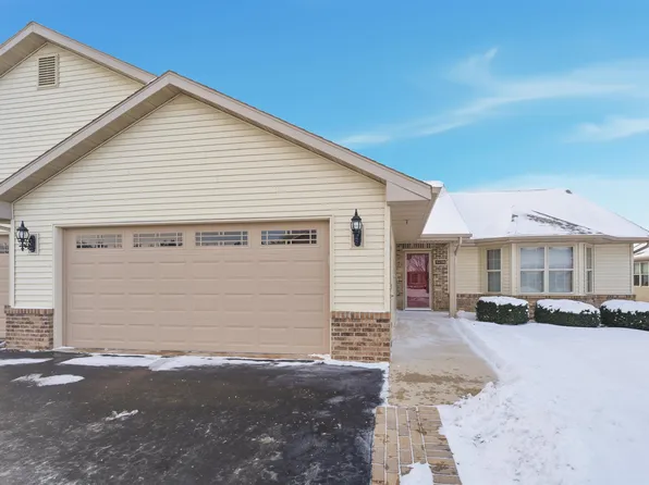 N6590 Westwind Dr, Fond Du Lac, WI 54937