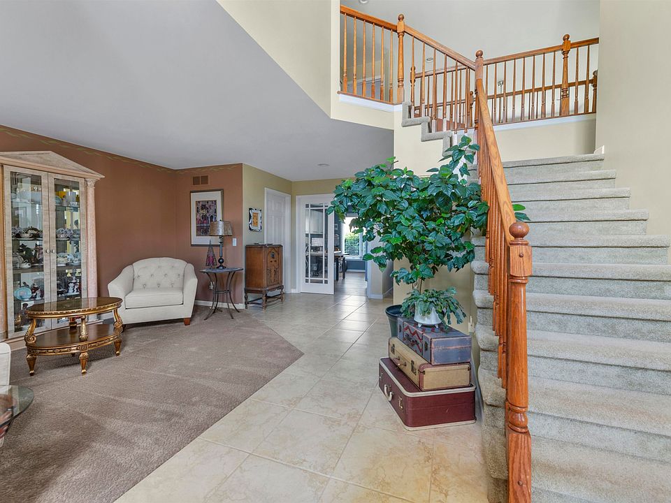 18913 Strongford Dr, photo 8