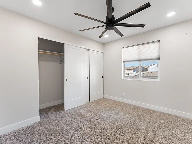 2150 Lake Havasu Plz — Photo 28