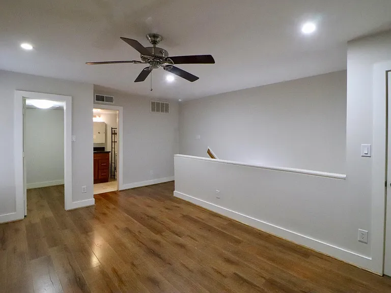 5929 Queensloch Dr #122 — Photo 7