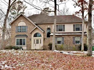 105 Lighthouse Ln, Egg Harbor Township, NJ 08234
