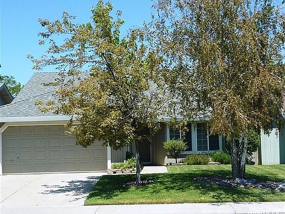 2nd image of 1369 Tyler Dr