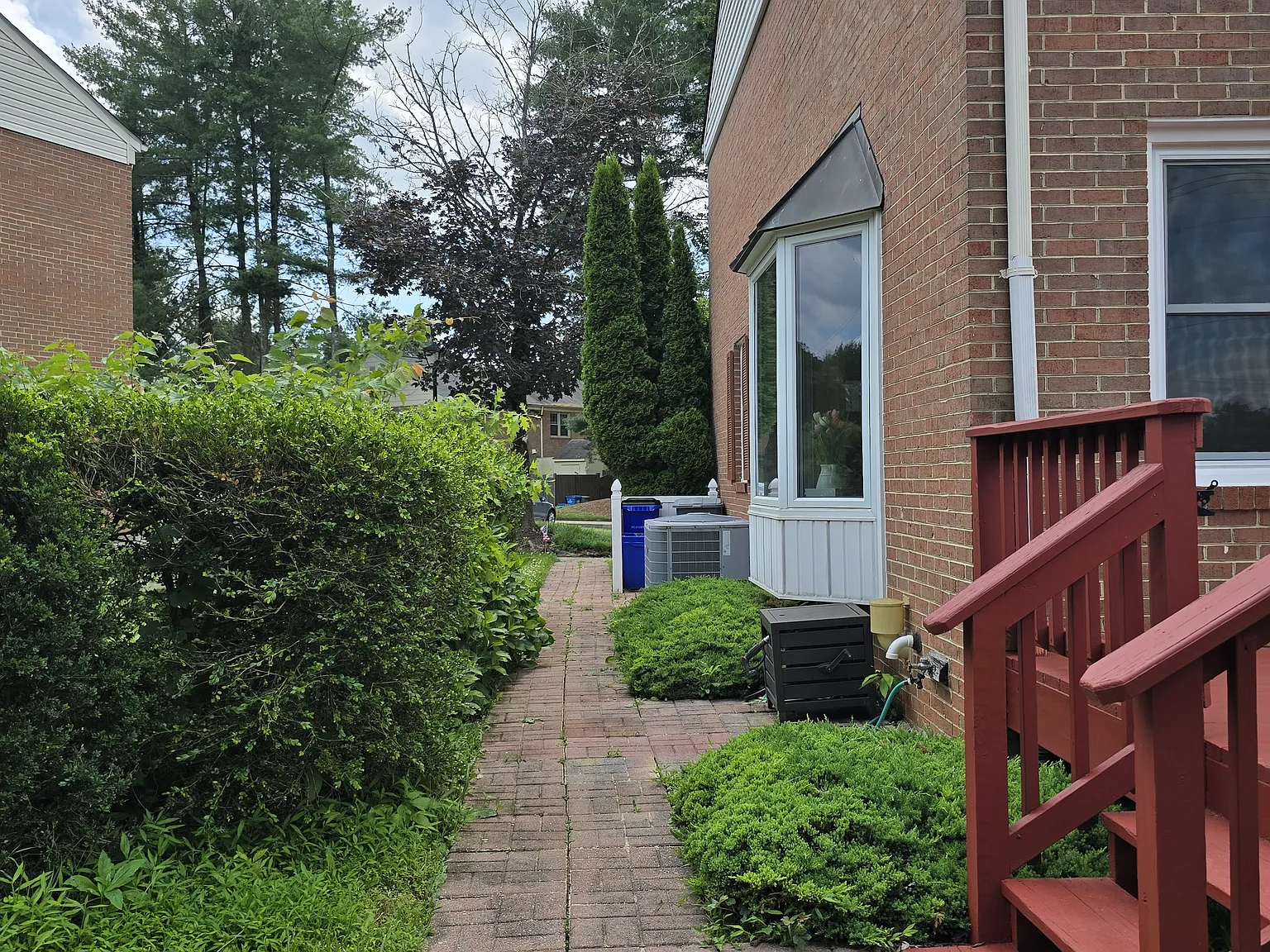5 bed, 4.5 bath, 2178 sqft, $3,995 — Photo 4