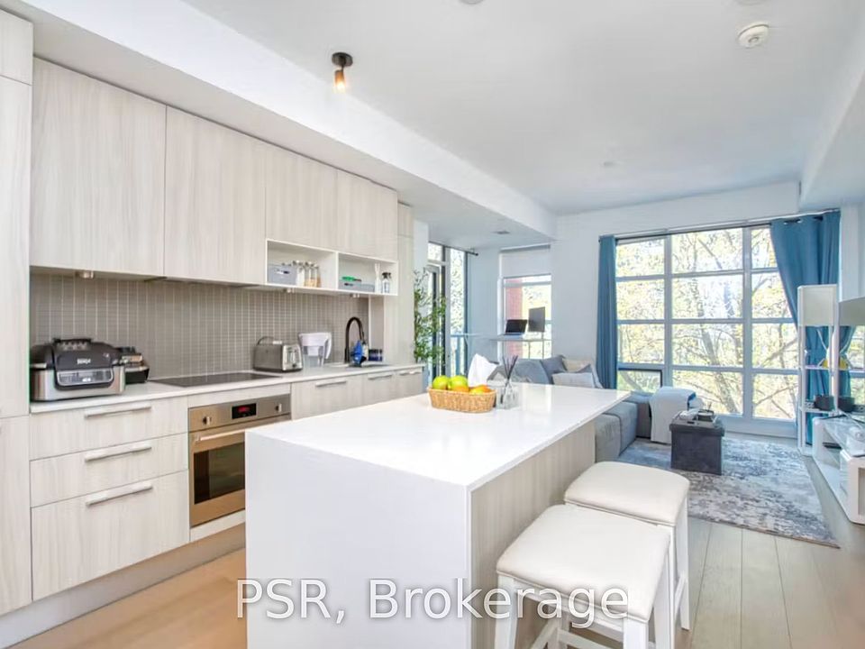 1st image of 501 Adelaide St W #507