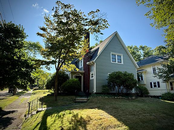 2nd image of 257 Storer Ave