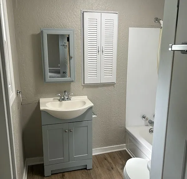 2405 N River Blvd — Photo 8