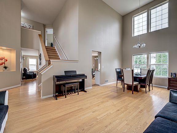 5th image of 2135 Skylane Dr