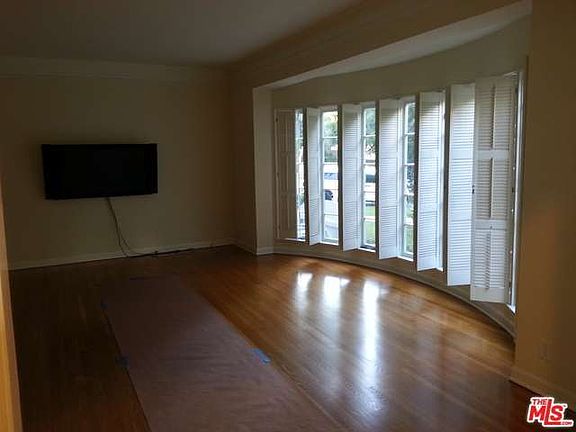 4th image of 422 Smithwood Dr #B