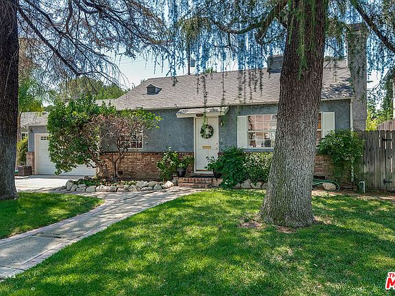 2nd image of 4216 W Jacaranda Ave