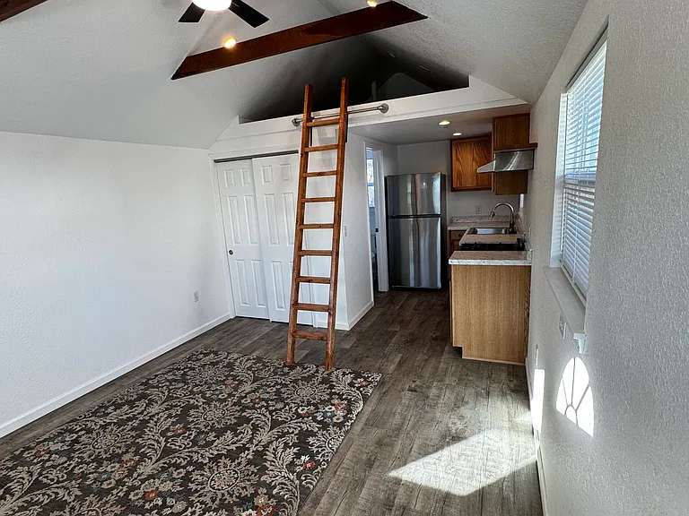 340 Academy St — Photo 7